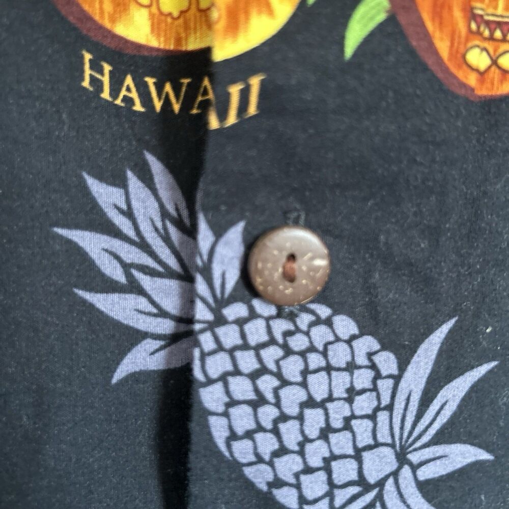 Royal Hawaiian Creations Shirt  Black w Pineapples & Ukuleles Beach Cruise Sz L - Picture 8 of 12